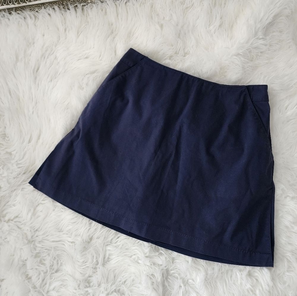 Adidas Navy Blue Stretch Skort Size 6.  without tags.